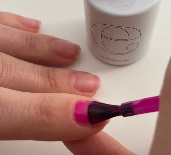 'How To' Painting Your Nails With Your Non Dominant Hand